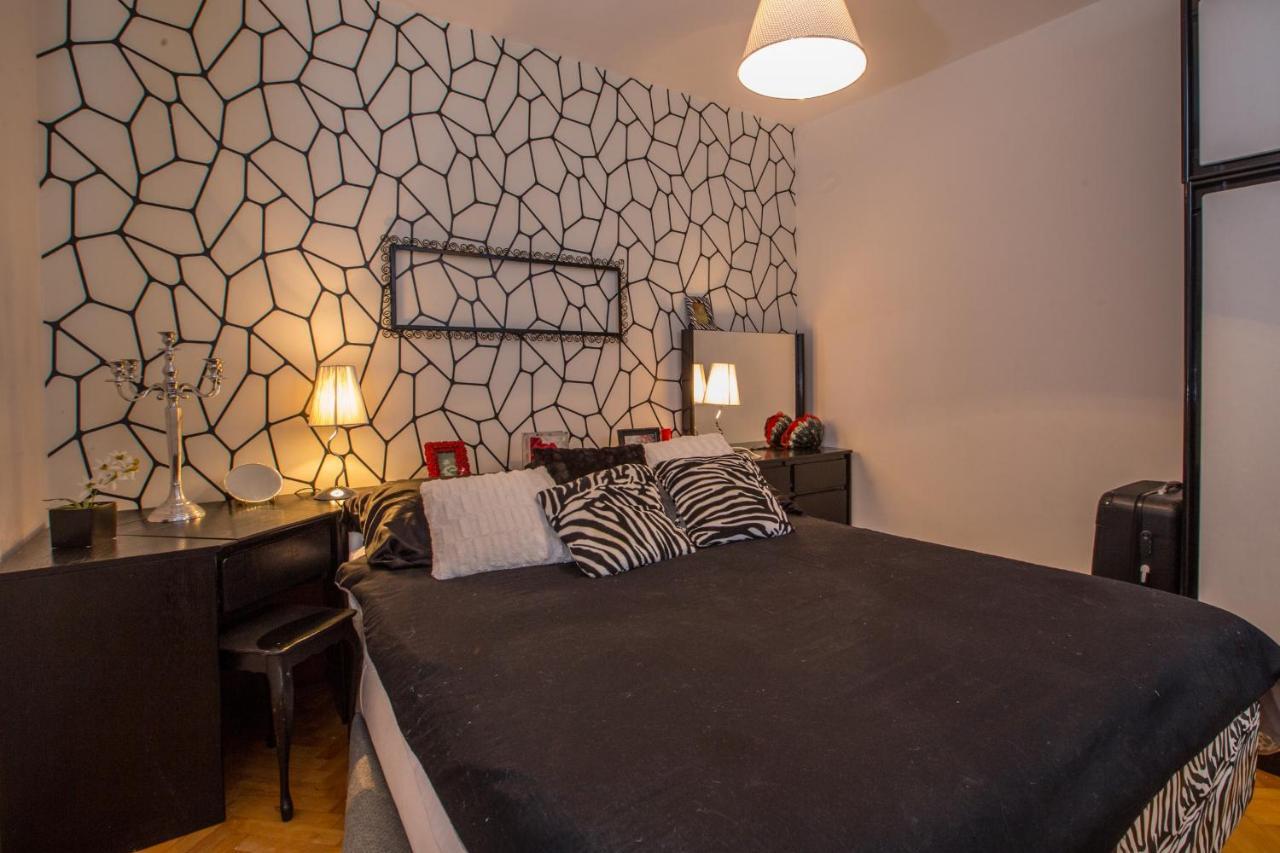 Apartment Valerija เยเซนิเซ ภายนอก รูปภาพ